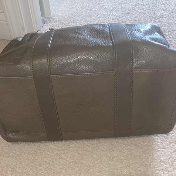 Tory Burch satchel with detachable long strap - Picture 4 of 9